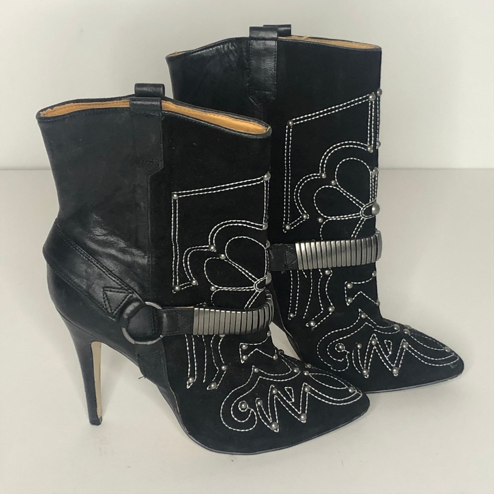 Hot spike heeled boots with silver buckle - Picture 2 of 8